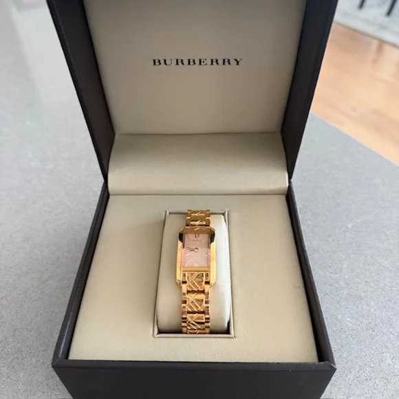 Burberry Women's Class Stainless Steel Silver Rose Gold Tone Quartz Movement EUC - Picture 2 of 16